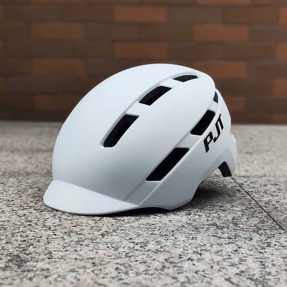 PJT Fahrradhelm mit wiederaufladbarem Rücklicht