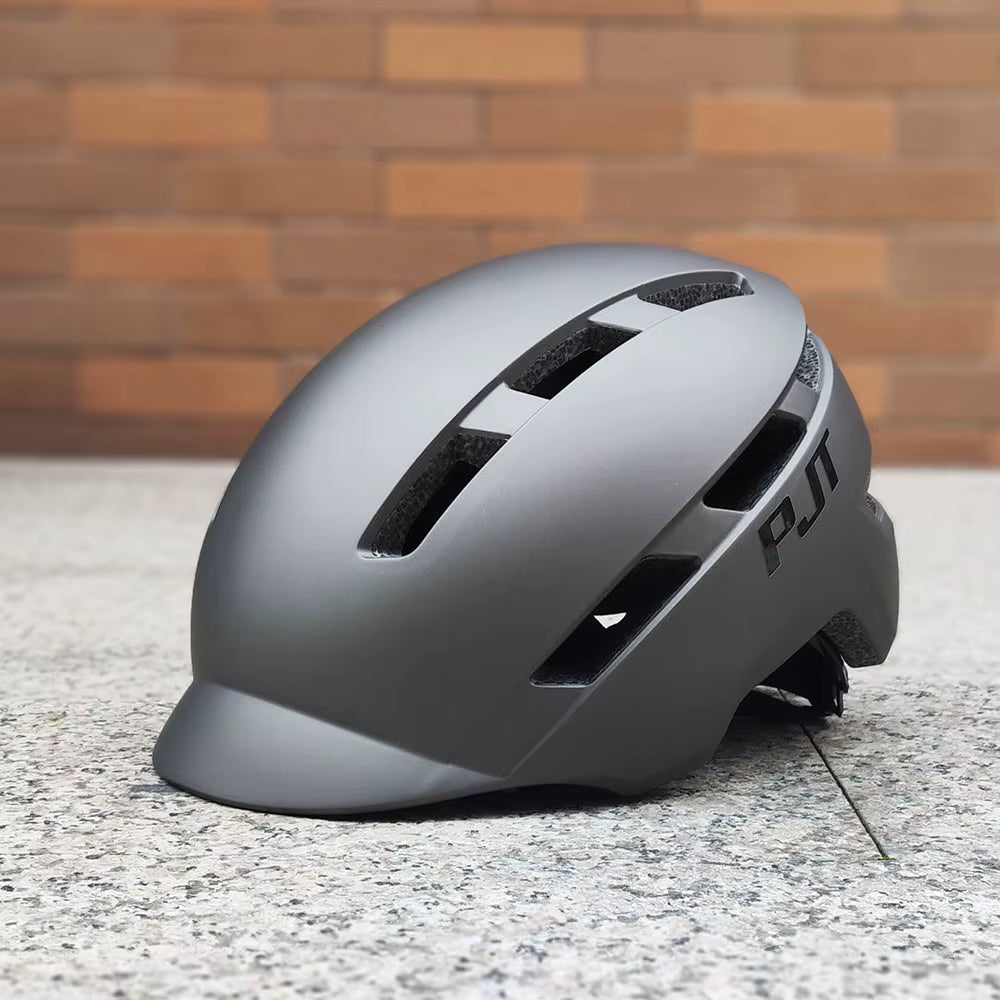 PJT Fahrradhelm mit wiederaufladbarem Rücklicht