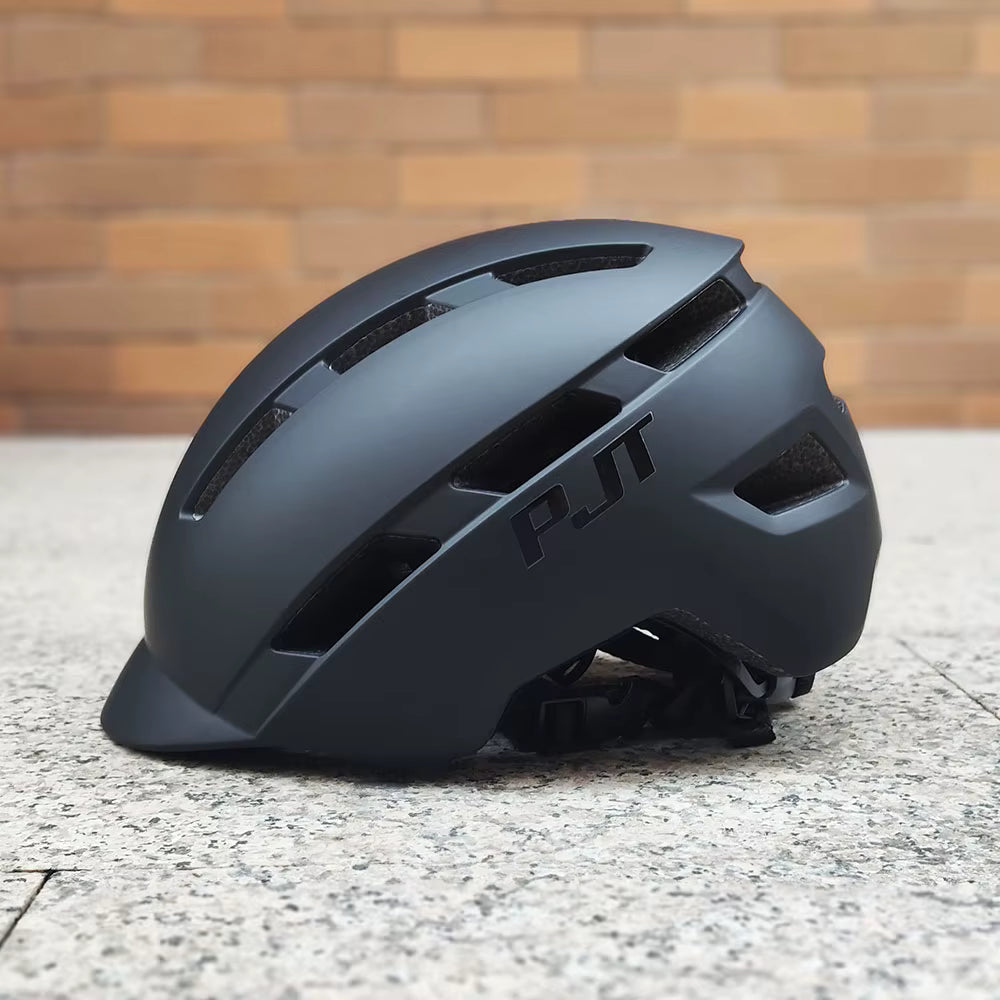 PJT Fahrradhelm mit wiederaufladbarem Rücklicht