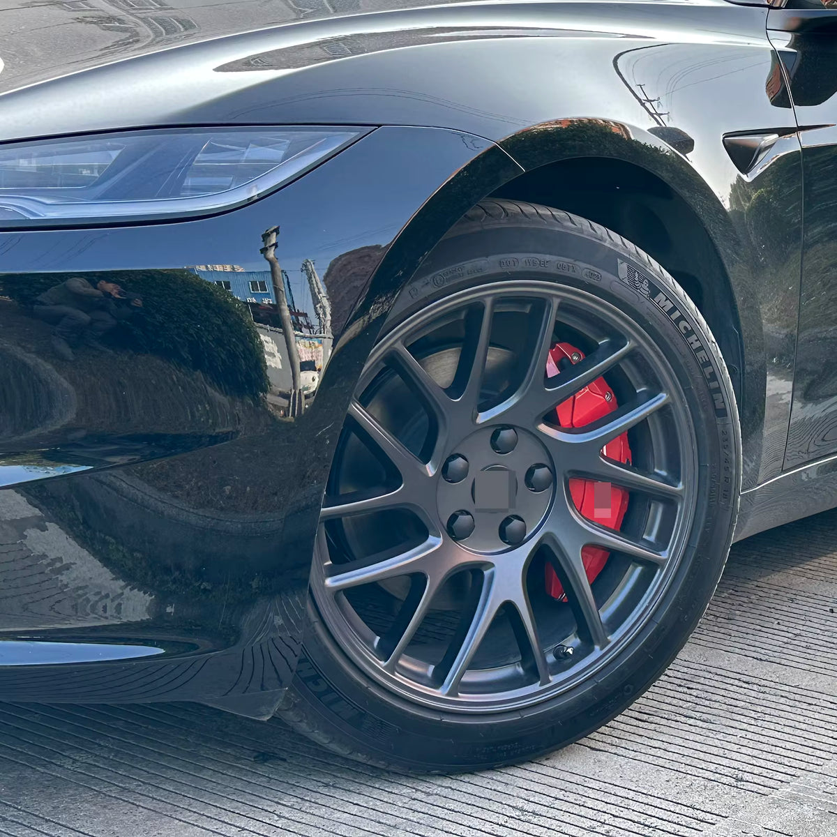 Tesla Model 3 Highland 2024-2026 Aluminium-Bremssattelabdeckungen mit Aufklebern, 4-teiliges Set